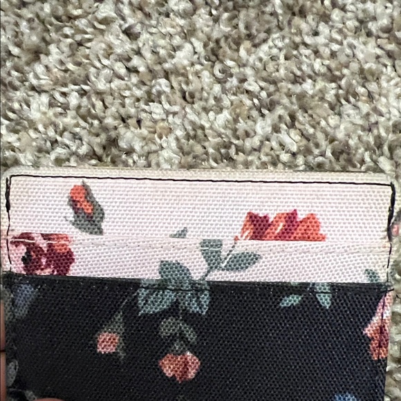 Herschel Supply Company Floral Card Holder - Picture 7 of 9